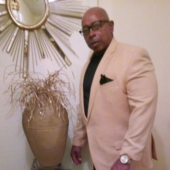 Meet your Posher, Howard - Picture 1 of 1